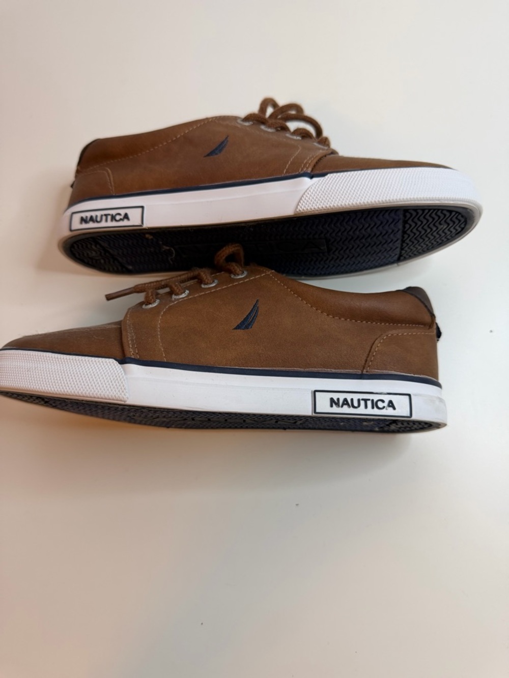 Nautica Tan Lace-Up Kids Dress Sneakers with White Sole - Picture 4 of 6